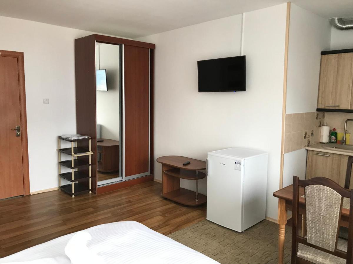 Sun Hotel Mizhhirya  Экстерьер фото